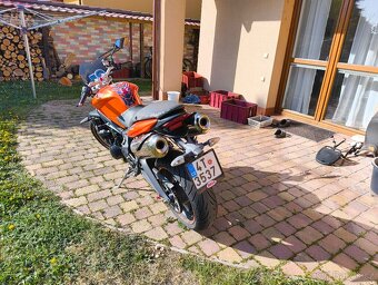 Triumph Street Triple R - 5