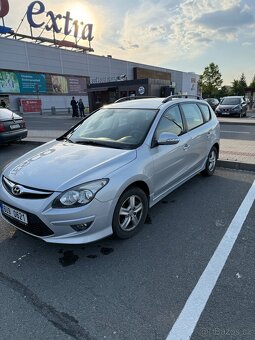 Hyundai i30 CW 1.4 CVVT, 80kW, 2011 – 125tis. km – 40 000 Kč - 5