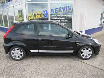 Ford Fiesta 1.6 16V SPORT - 5