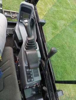 Prodám mini bagr Yanmar SV18 - 5