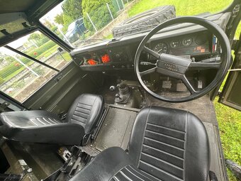 Land Rover Defender 90 - 5
