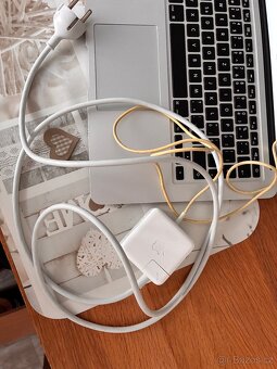 MacBook Air 13-inch, 2017 - 5