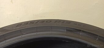 Pirelli P Zero 235/40 R19 96Y 4mm - 5