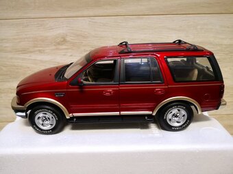 1:18 Autoart, Kyosho modely SUV - 5