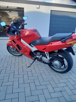 Prodám Honda VFR 800FI RC48 - 5