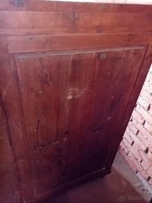 Starožitná skříň s hudebními motivy - 5