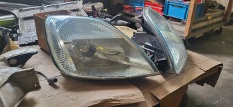 Přední světla na Ford Fiesta - 5