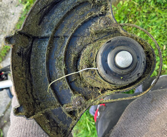 Aku vyžínač Makita DUR181 12cm bez baterie LXT 18V - 5