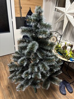 Umělý vánoční stromek - 5