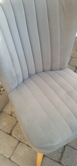 Křeslo šedé barvy - 5