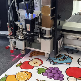 Oscilační řezací plotter AOL 1070 PAS Plus s podáváním - 5