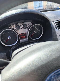 Ford Kuga 2.0 TDCi 100 kW 4x4 - 5