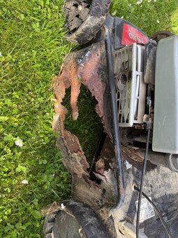 Prodám sekačku s motorem Motor Briggs & Stratton 675 /190cc - 5