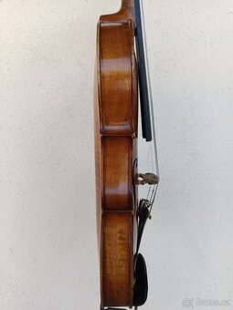 1. Housle - 5