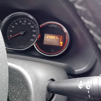 Dacia sandero 1.5 d stepway - 5