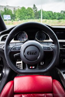 AUDI celoperforovaný volant s MULTIFUNKCIOU a RS F1 pádlami - 5