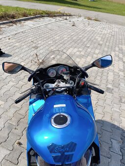 Kawasaki zx9r - 5