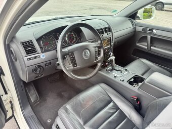 Volkswagen Touareg 3.0TDI 176Kw Xenony, Tažný - 5