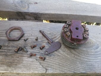 Spínacia skrinka s kľučom na Jawa, CZ, 350, 250, 175, 125 - 5