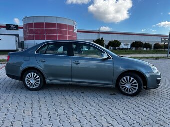 Volkswagen Jetta 1.4Tsi 103Kw / 2008 - 5