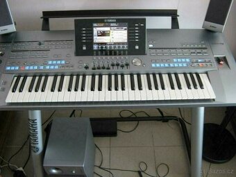 Elektrické klávesy YAMAHA Tyros 5 XXL s 61 klávesami ve výbo - 5