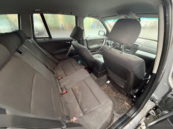 Bmw x3 e83 facelift 2.0d 110kw Silbergrau na díly - 5