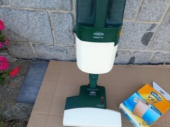 Vysavač Vorwerk 121 s elektronickou klepaci hlavicí - 5