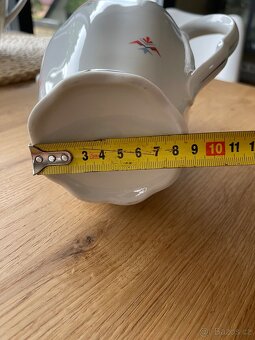 Stará porcelánová konvice - 5