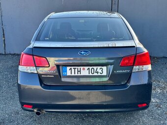 Subaru Legacy 2.5 - 5