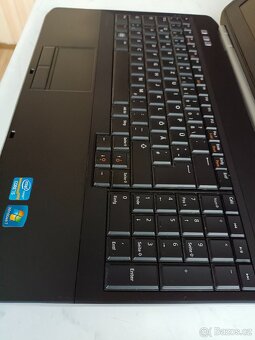 Dell Latitude E5520 i5  SSD - 5