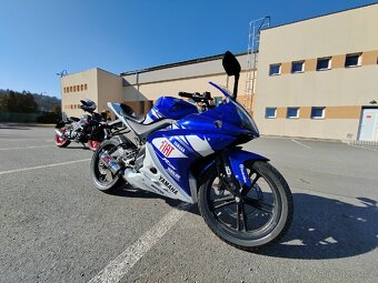 Yamaha Yzf r125 Valentino Rossi - 5
