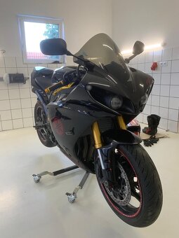 Yamaha YZF-R1 - 5