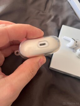 Apple Apple AirPods Pro - 5
