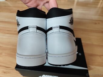 Nike Air Jordan 1 Retro High OG Black/White - 5