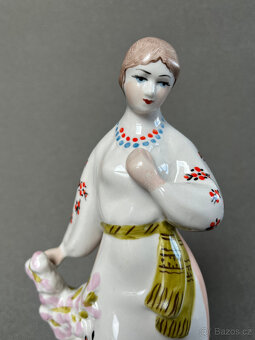 Porcelánová soška Dívka v kroji 23 cm, Polonne USSR - 5