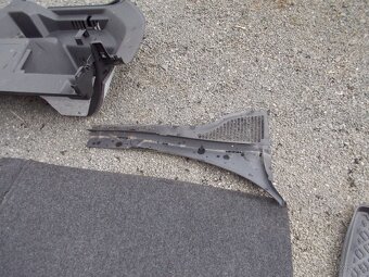 Škoda Fabia III kombi plastové díly - 5