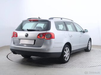 Volkswagen Passat 2007 2.0 TDI Combi - 5