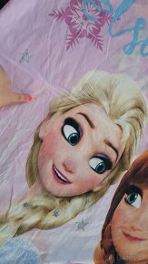 Dětské povlečení Frozen s Elzou a Annou - 5