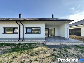 Prodej rodinného domu 3+kk, 81m2 - Hevlín, ev.č. 100030 - 5