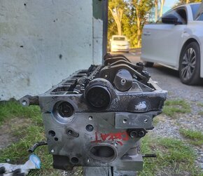 Hlava motoru Škoda Octavia 2 nafta , motor BKD , 2.0 , 16V - 5