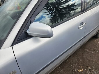 Volkswagen Passat r.v. 2000 1.6 benzínové 75kw - 5