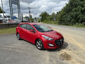 HYUNDAI I30 1.6 CRDI KOMBI 2017 VÝHŘEV KLIMA SENZORY - 5