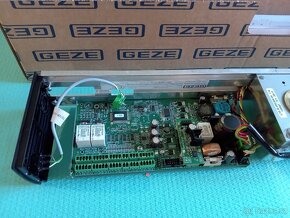 GEZE slimdrive EMD - Pohonný systém otevírání otočných dveří - 5