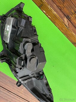 Fulled pravý přední světlomet Ford Mondeo - 5