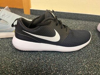 Golfové boty Nike a Adidas - 5