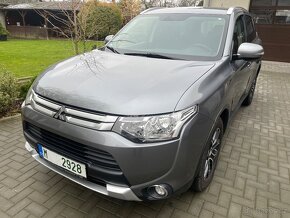 Mitshubishi Outlander 2.2 DID 110 Kw rok 2015  7.míst - 5