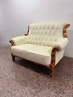 CHESTERFIELD SEDAČKA ŠTÝLOVA ,V KOMBIN.S DREVOM 3+2+1 - 5