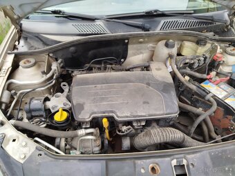 Renault Thalia 1.2 z roku 2008 - 5