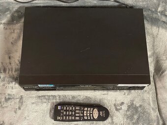 S-VHS-ET videorekordér JVC HR-S6953 s video stabilizátorem - 5
