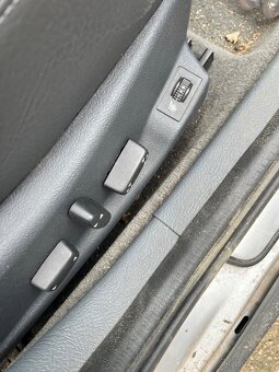 Citroen C5 kožený interiér - 5